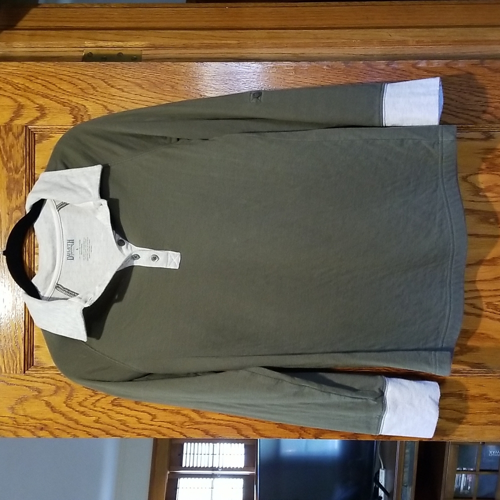 Duluth Trading women's henley with collar